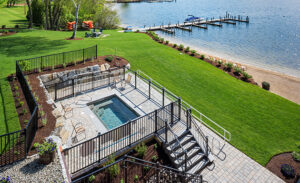 hottub_lakefront_oasis