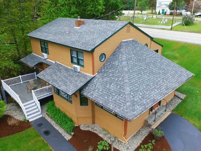 The standalone Vacation Cottage offers the perfect lakeside retreat for up to 10 guests