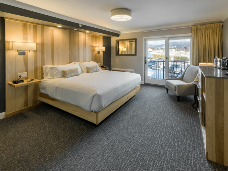 Our Lodge King rooms offer a balance of modern design and rustic tones